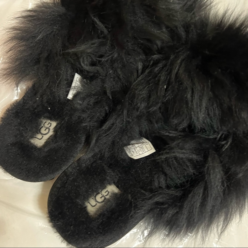 UGG Fuzzalicious Slipper